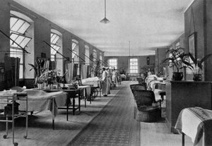A Ward in Guys Hospital, Southwark, London, 1904 by Unbekannt