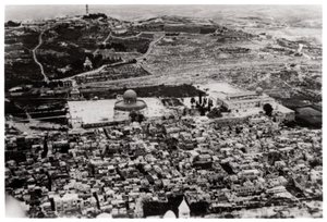 Aerial view of the Mosque of Omar, Jerusalem, Palestine, from a Zeppelin, 1931-1933