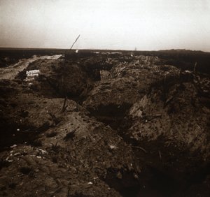 Battlefield, Craonne, northern France, c1914-c1918 by Unbekannt