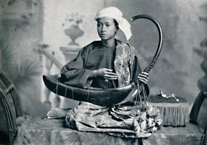 Burmese Harp Player, 1902