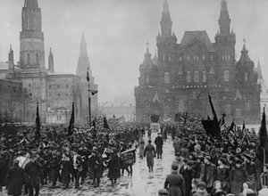 Celebrations on the Occasion of the 8th Anniversary of the October Revolution in Moscow, 1925 by Unbekannt