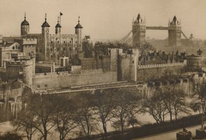 Embattled Ramparts of the Tower of London Seen Tier on Tier from the Tall Warehouses of Tower Hill by Unbekannt
