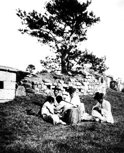 Family enjoying a picnic, Korea, 1900