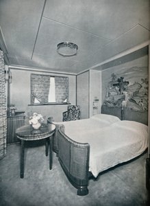 First Class Cabin de Luxe on board Victoria, 1931 by Unbekannt