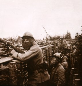 Gas Alert in Trenches, Champagne, Northern France, 1916 by Unbekannt