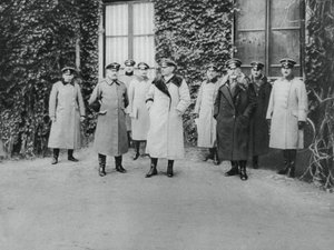 General Alexander von Kluck and other officers, World War I by Unbekannt