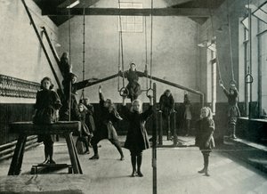 Girl Gymnasts at the Royal Institution for the Deaf and Dumb, Friar Gate, Derby by Unbekannt