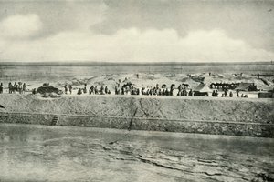 Guarding the Banks of the Suez Canal, 1919 by Unbekannt