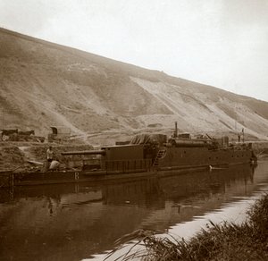 Gunboat, Genicourt, northern France, c1914-c1918 by Unbekannt