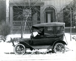 Hermann von Schrenk in a 1916 Ford in front of his house at 4139 McPherson, St. Louis, Mo