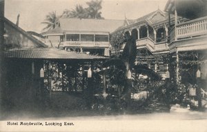 Hotel Mandeville, Looking East, Jamaica, c1913 by Unbekannt