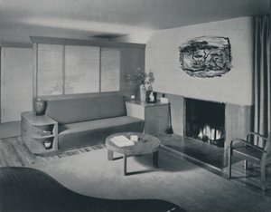 House at Pomona, California - the living room from the other side of the partition by Unbekannt