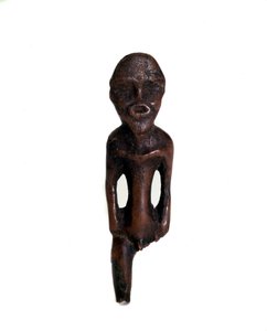 Idol carved from elk antler, Russian Forest Cultures, 1st half of 2nd millennium BC by Unbekannt