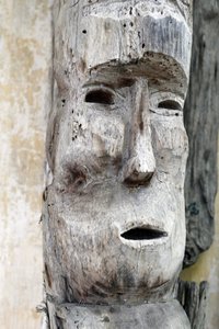 Jarai Ethnic Group. Guardian Spirit of a Jarai Tomb. Wooden Statue. Kon Tum, Vietnam by Unbekannt