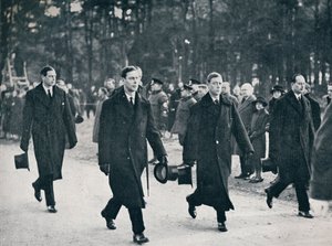 King Edward VIII and his three brothers follow the gun carriage by Unbekannt
