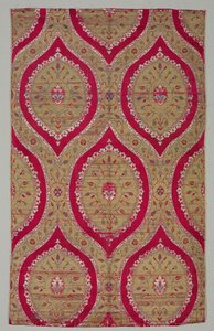 Lampas with floral medallions in ogival lattice