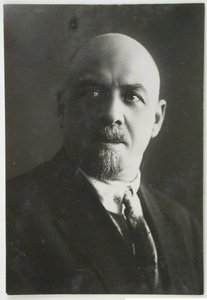 Leonid Aleksandrovich Vesnin, 1880-1933