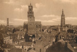 Les trois Tours Beffroi, Cathédrale et Eglise Notre-Dame by Unbekannt