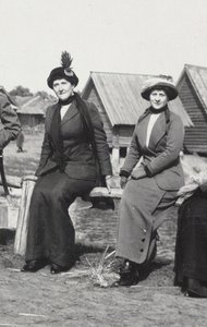Maria Evgenyevna Golovina, secretary of Rasputin and Julia Alexandrovna Den by Unbekannt