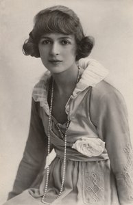 Miss Julia James by Unbekannt
