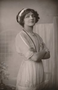 Miss Lily Elsie, 1886-1962, as Alice in The Dollar Princess, c. 1930 by Unbekannt