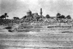Mosque and Graveyard Near Baghdad, 1918 by Unbekannt