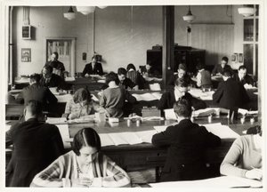 Office workers, c 1930 by Unbekannt