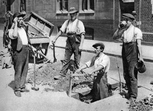 Road menders, London, 1926-1927