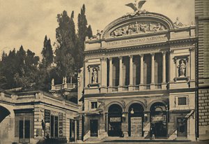 Roma - Via Nazionale. National Dramatic Theatre and Colonna Villa