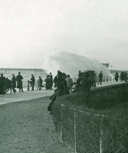 Rough Sea Over the Promenade at Hastings, Sussex, Late 19th-Early 20th Century by Unbekannt