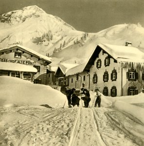 Skiers at Stuben am Arlberg, Vorarlberg, Austria