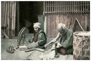 Spinning cotton, Japan