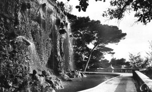 The Chateau Waterfall, Nice, South of France by Unbekannt