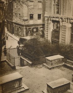 The Coopers Arms from the Churchyard of St. Olaves, Silver Street by Unbekannt