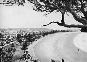 The Esplanade, Manly Beach, c1900