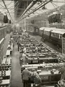 The Overhaul of Underground Rolling Stock Owned by the London Passenger Transport by Unbekannt