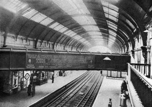 The Course of the Westbourne Aqueduct over Sloane Square Station, London by Unbekannt