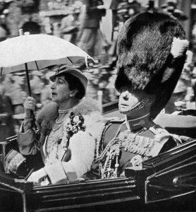 The future King Edward VII 1894-1972 and Queen Maud of Norway 1869-1938, 1935 by Unbekannt