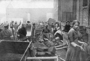 The Inhabitants of Caudry Come to Seek Food from the British Army, France, 1918