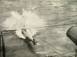Torpedo Entering the Water, 1919 by Unbekannt