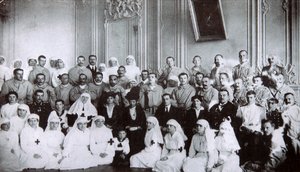 Tsarina Maria Fyodorovna of Russia visiting a hospital in Kiev, 1915 by Unbekannt