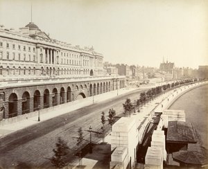 Victoria Embankment, showing Somerset House, London by Unbekannt