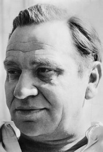 Wallace Beery, American actor