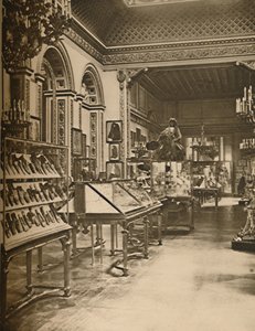 What Londoners Used To Wear Displayed at Lancaster House by Unbekannt