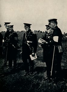 With General French at Army Manoeuvres, 1912 by Unbekannt