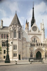 Exterior View of the Entrance of the Royal Courts of Justice, London by Unbekannt Unbekannt