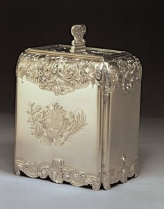 Silver tea canister by Paul de Lamerie by Unbekannt Unbekannt