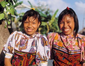 Two Cuna Indian girls