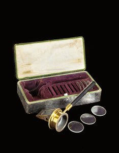 A Rare, Early Helmholtz-Pattern Opthalmoscope, c.1852 by Unbekannt