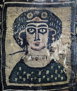 Coptic fabric with a portrait of a woman